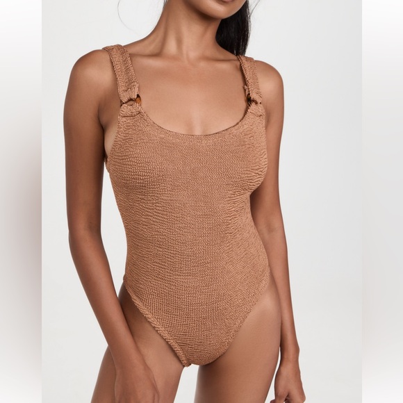 Hunza G Domino One Piece - Picture 1 of 10
